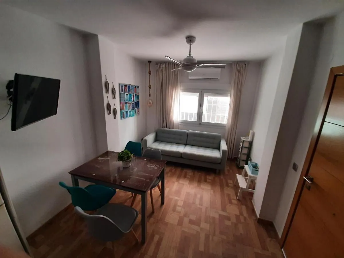 Apartamento Acogedor Bajo a 30 metros de la Playa La Cala Del Moral